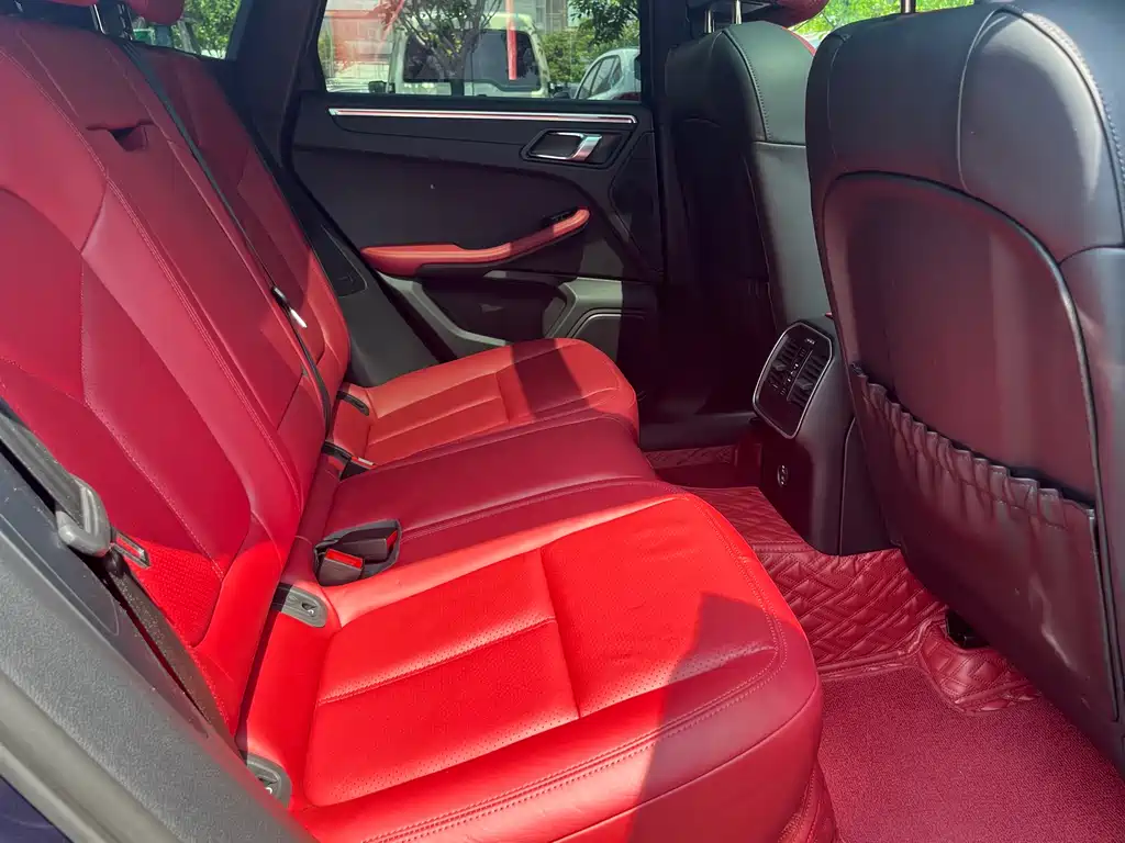Macan 2023 Macan 2.0T купить на сайте DeffCars