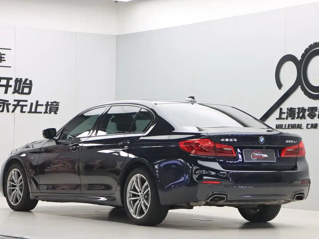 BMW 5 Series 2019 525Li M Sports Package купить на сайте DeffCars