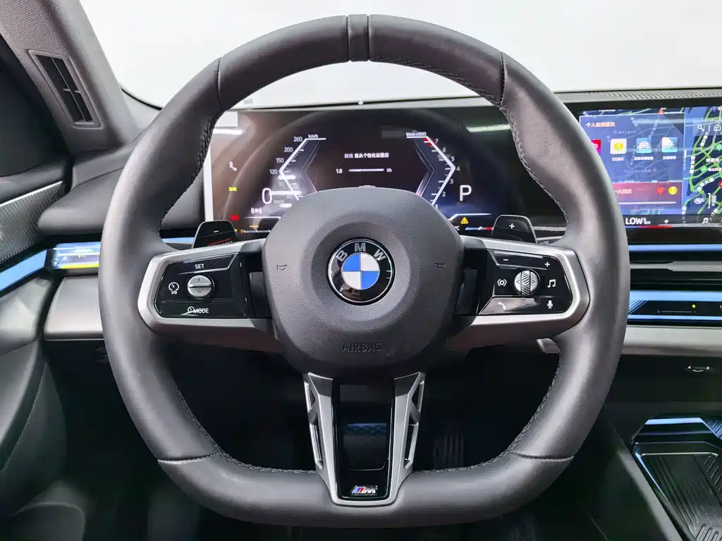 BMW 5 Series 2025 530Li Leading M Sports Package купить на сайте DeffCars