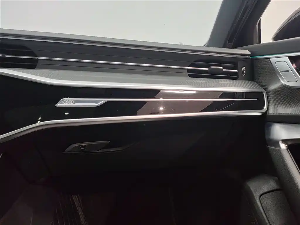 Audi A6L 2023 facelift 45 TFSI premium dynamic model купить на сайте DeffCars