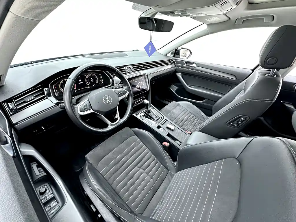 Magotan 2021 330TSI DSG 30th Anniversary Edition купить на сайте DeffCars
