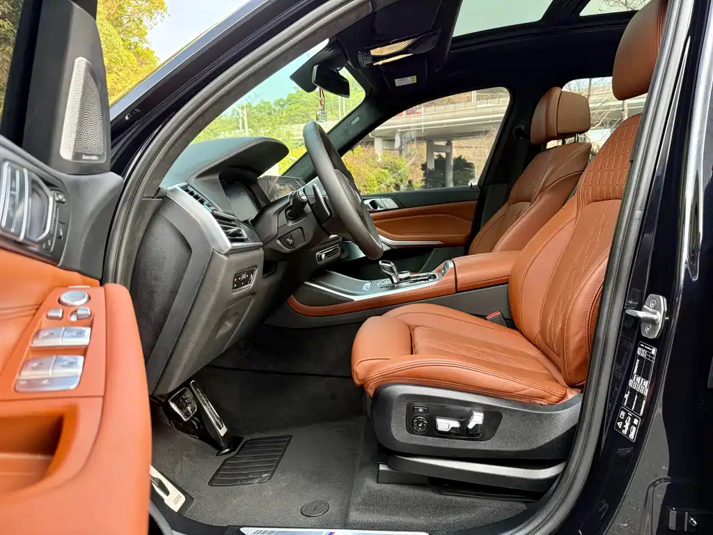 BMW X7 2022 xDrive40i Exclusive M Sports Package купить на сайте DeffCars