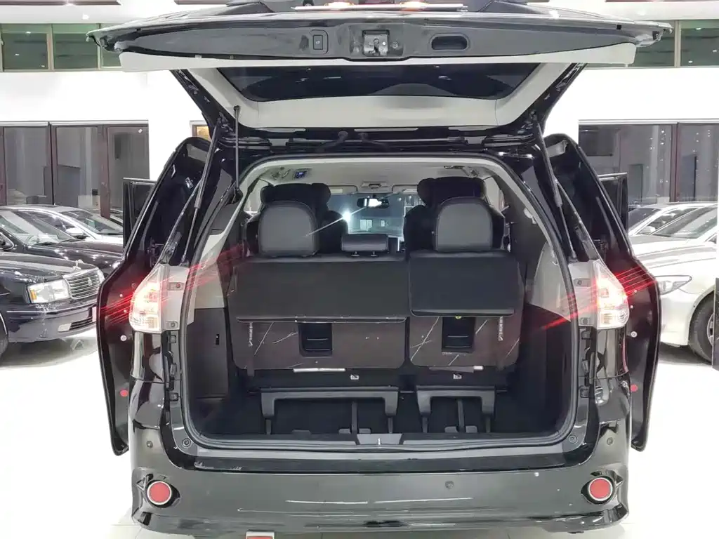 SIENNA 2015 3.5L 2WD LE купить на сайте DeffCars