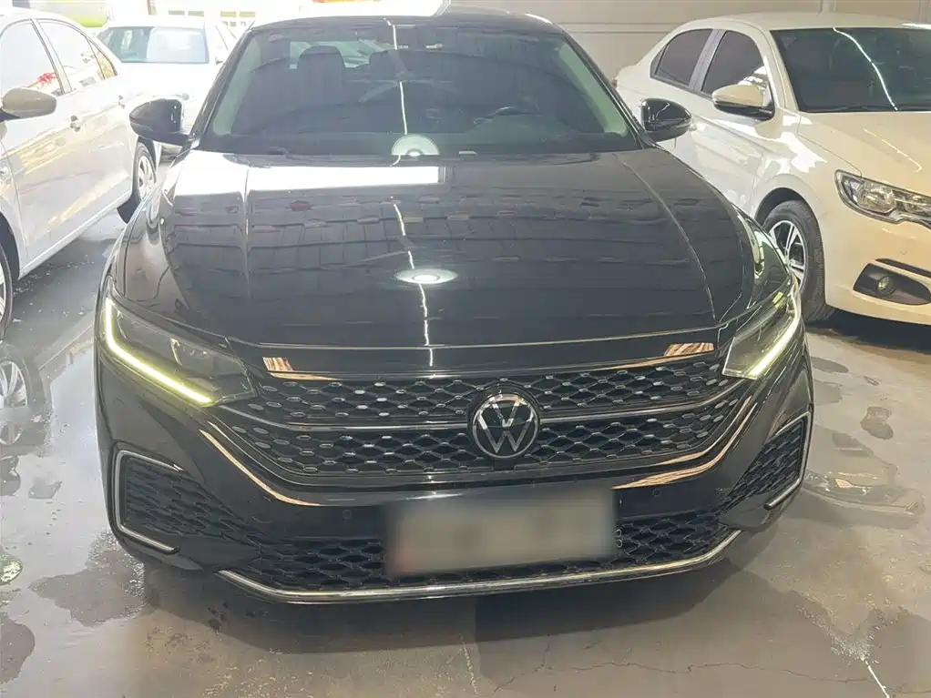 Passat 2023 330TSI Starry Sky Elite Edition купить на сайте DeffCars