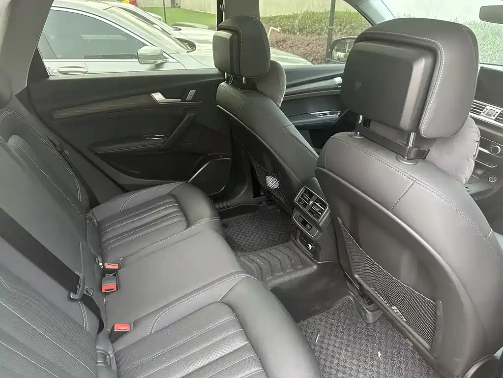 Audi Q5L 2023 40T Fashionable and Elegant Model купить на сайте DeffCars