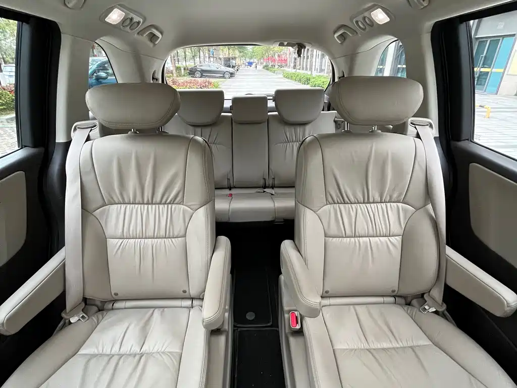 Odyssey 2017 2.4L Deluxe Edition купить на сайте DeffCars
