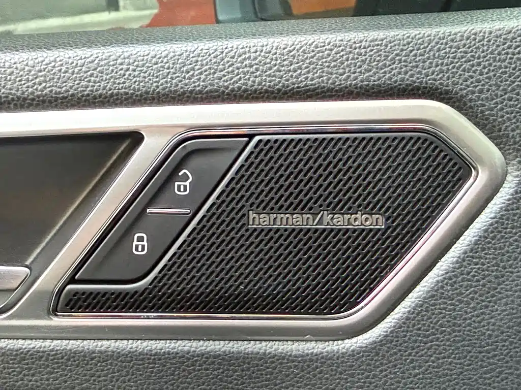 Tiguan L 2022 330TSI automatic two-wheel drive R-Line flagship version купить на сайте DeffCars