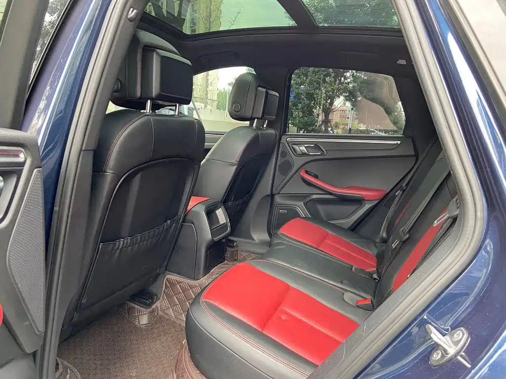 Macan 2016 2.0T купить на сайте DeffCars