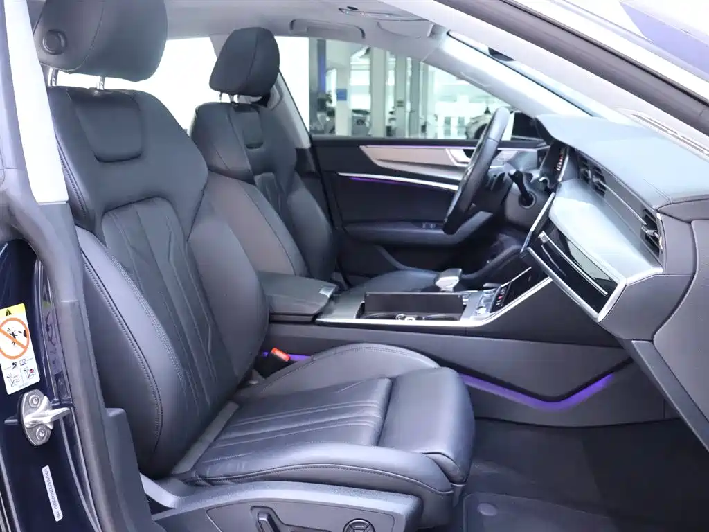 Audi A7 2022 45 TFSI Premium Selection купить на сайте DeffCars