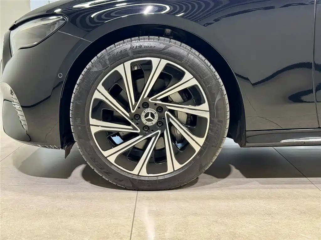 Mercedes-Benz E-Class 2024 E 300 L Luxury Model купить на сайте DeffCars