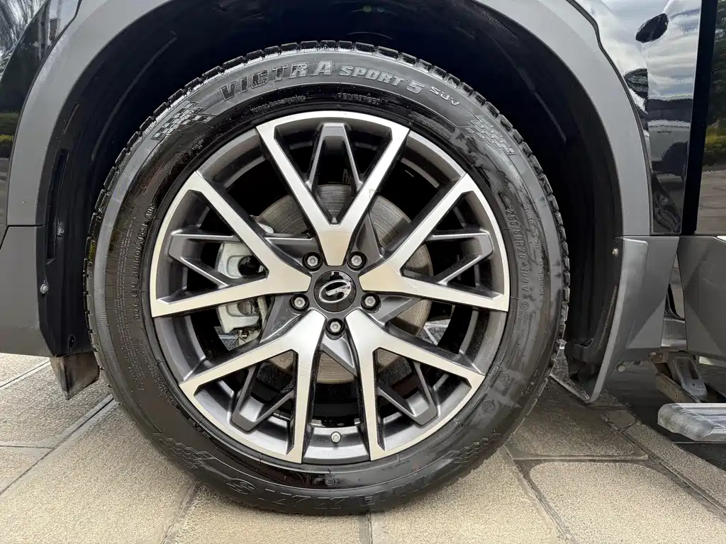 Trumpchi GS8 2022 Pilot Series 2.0TGDI Two-wheel drive Premium Edition (seven seats) купить на сайте DeffCars
