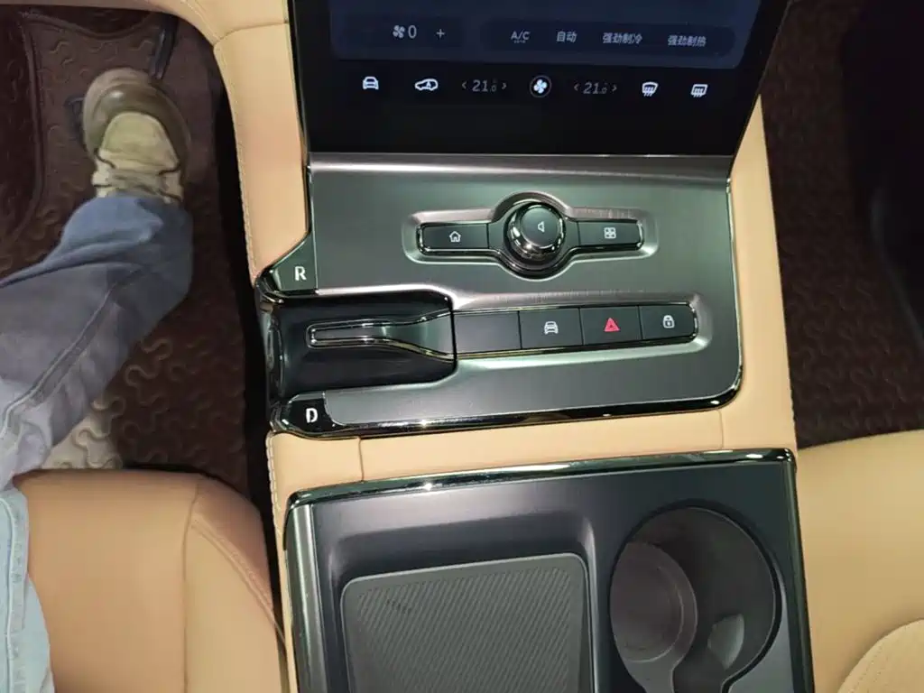 NIO ES6 2020 455KM Sports Edition купить на сайте DeffCars