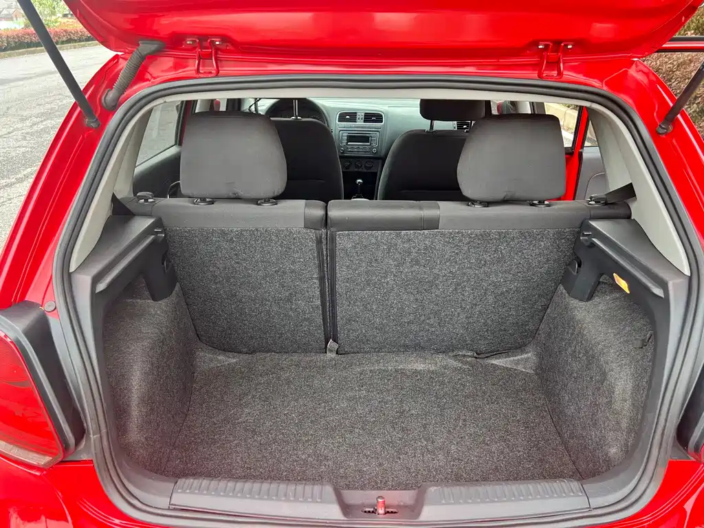 Polo 2013 1.4L automatic comfort version купить на сайте DeffCars