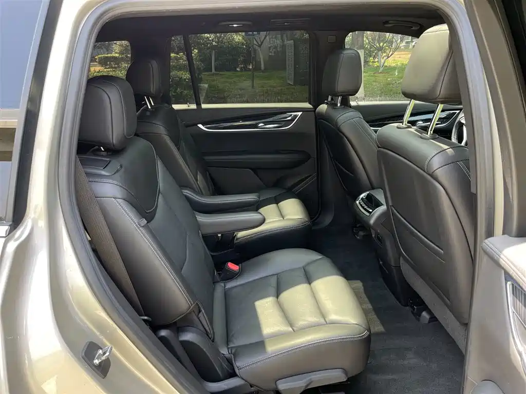 Cadillac XT6 2021 2.0T six-seat four-wheel drive luxury model купить на сайте DeffCars