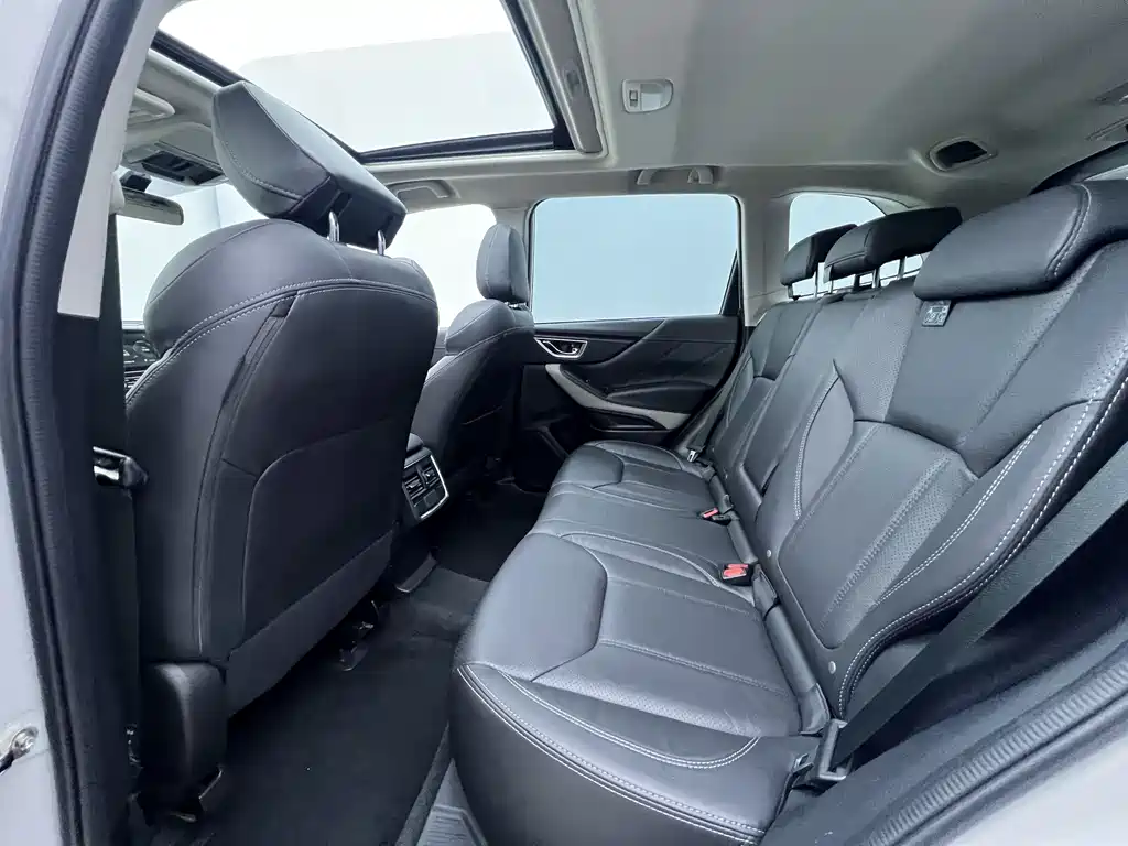 Forester 2022 2.0i AWD Deluxe Edition купить на сайте DeffCars