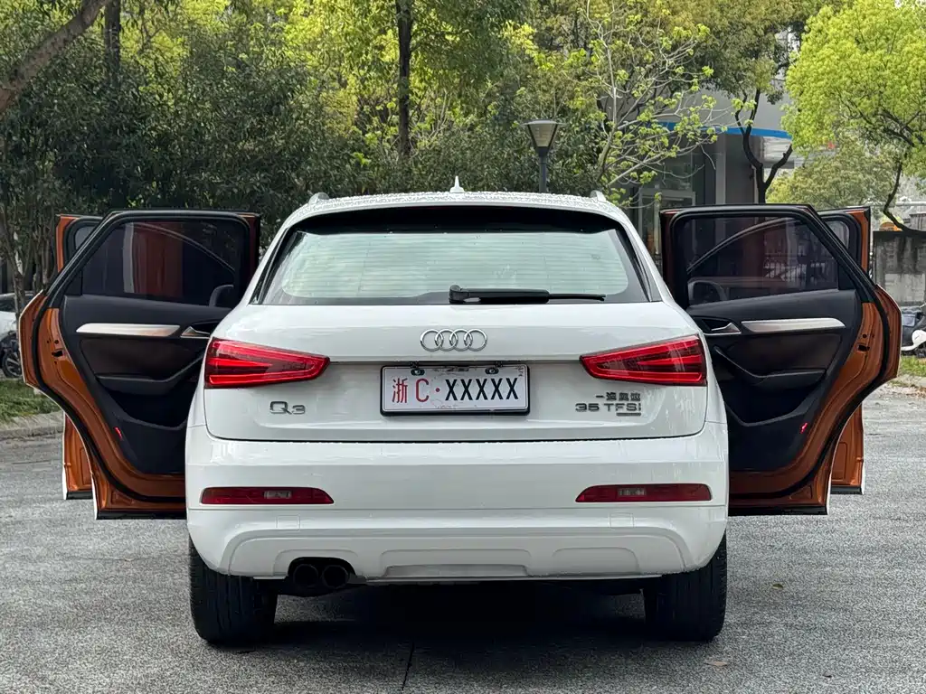 Audi Q3 2013 40 TFSI quattro luxury model купить на сайте DeffCars