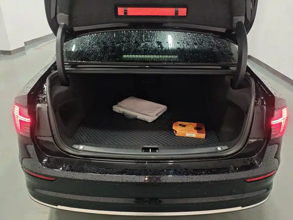Volvo S90 2025 B5 Zhiyi Luxury Edition купить на сайте DeffCars