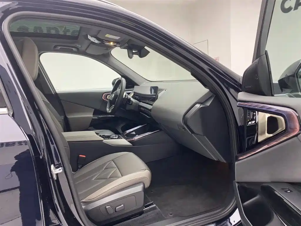 BMW X3 2025 xDrive30L Exclusive M Sports Night Package купить на сайте DeffCars