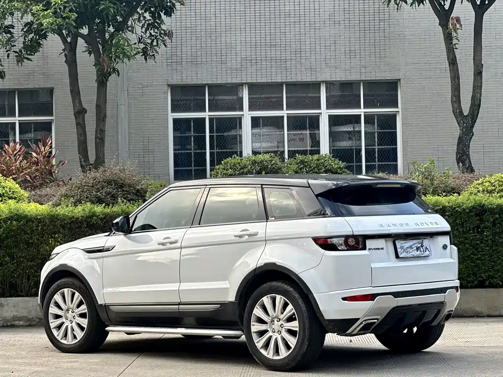 Range Rover Evoque 2015 2.0T five-door Zhiyao version купить на сайте DeffCars