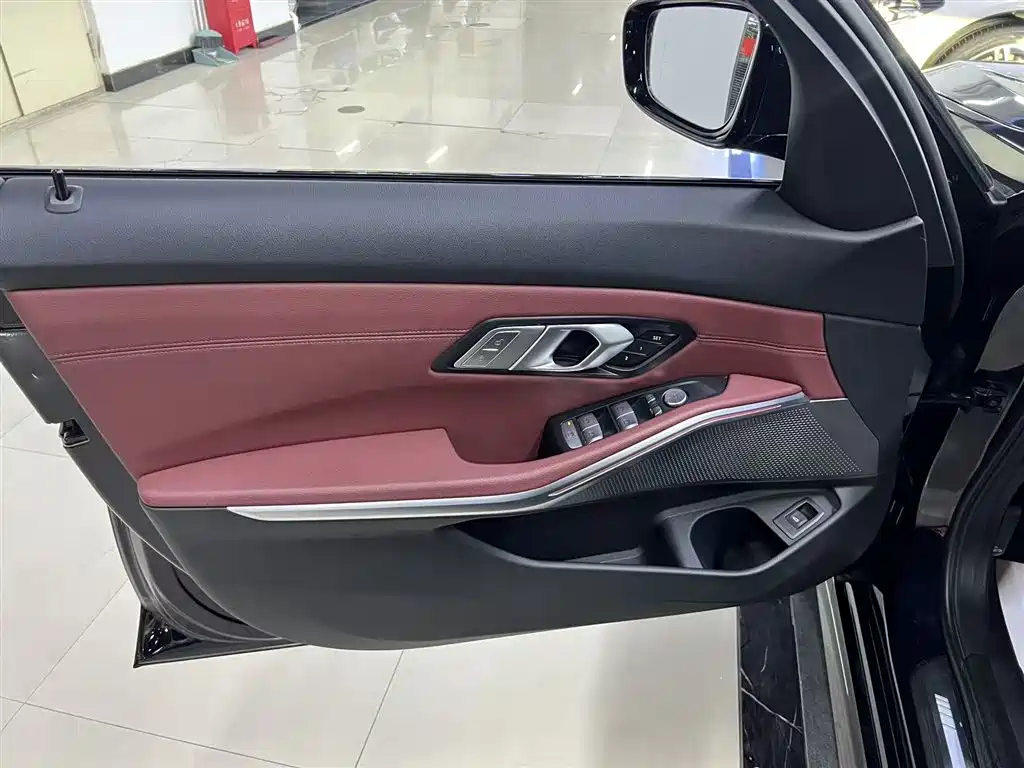 BMW 3 Series 2022 facelift 325Li M Sports Package купить на сайте DeffCars