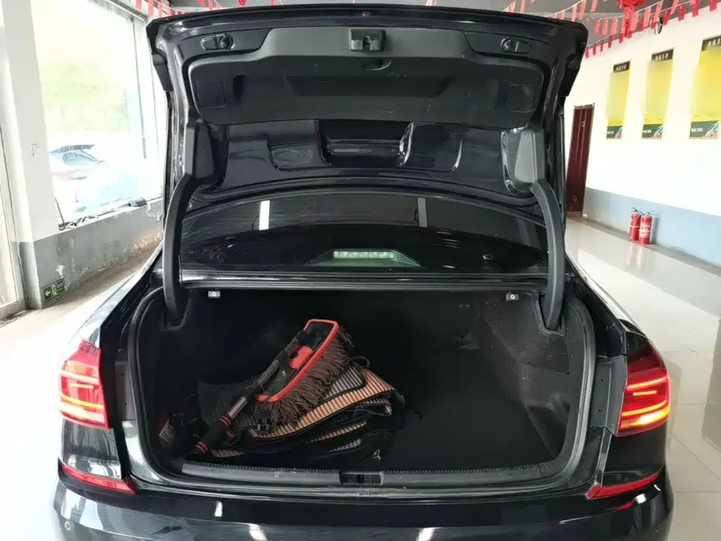 Passat 2017 330TSI DSG Premium Edition купить на сайте DeffCars