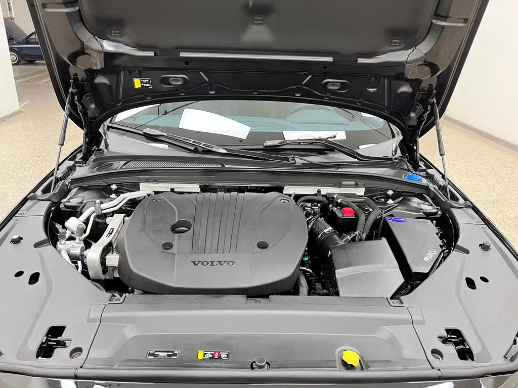 Volvo S90 2024 B5 Zhiyi Luxury Edition купить на сайте DeffCars
