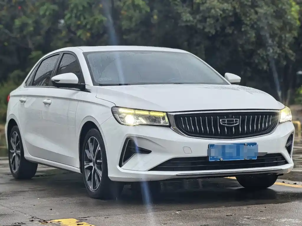 Emgrand 2022款 第4代 1.5L CVT旗舰型 купить на сайте DeffCars
