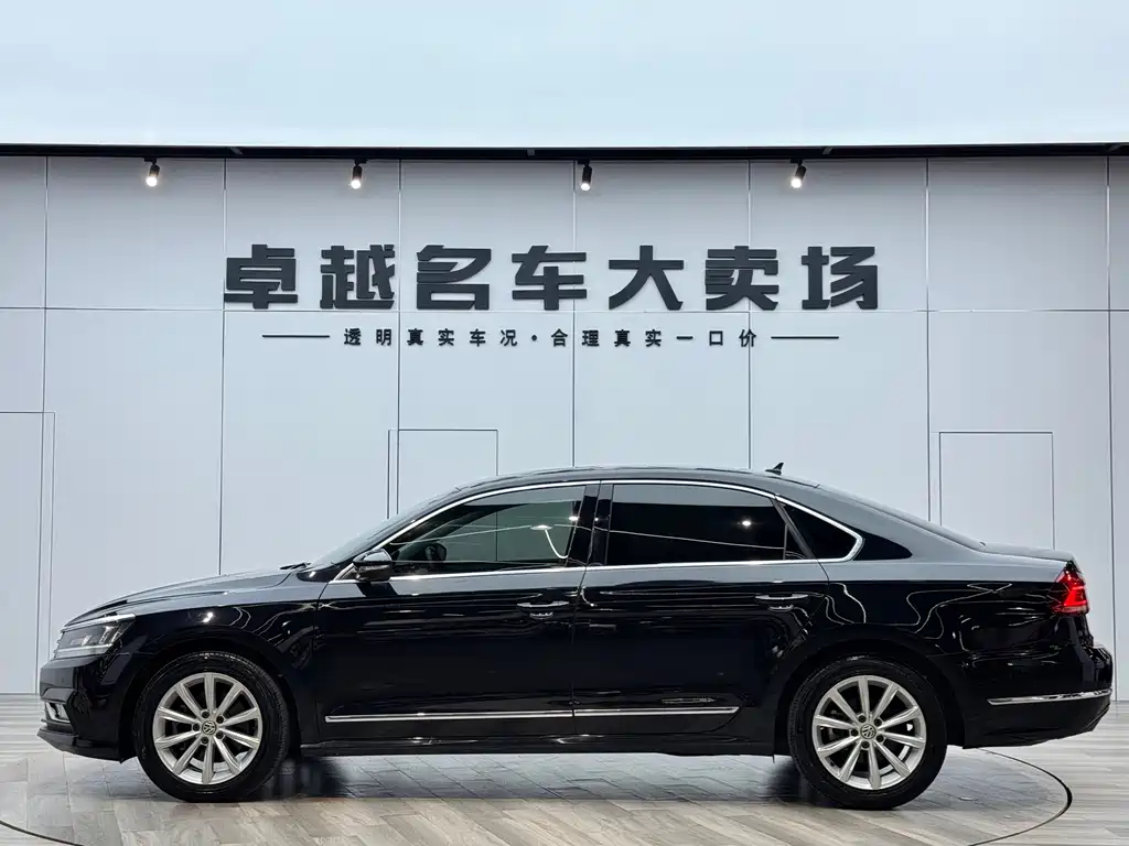 Passat 2017 330TSI DSG Premium Edition купить на сайте DeffCars