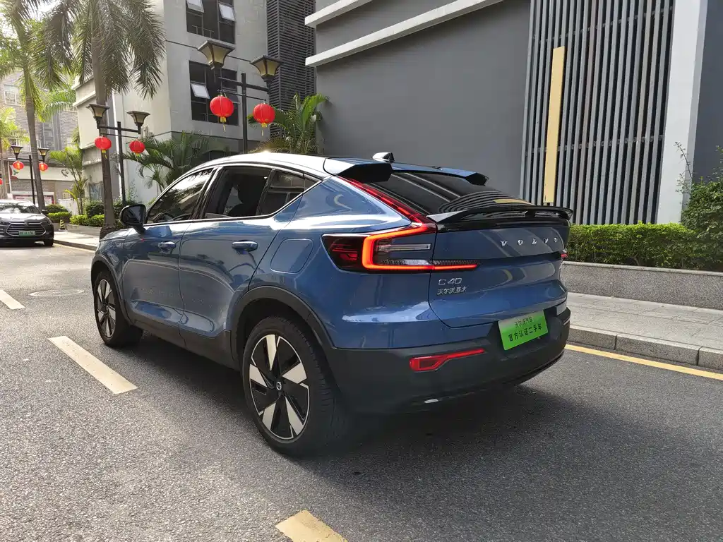 Volvo C40 2024 Long Range Edition PRO купить на сайте DeffCars
