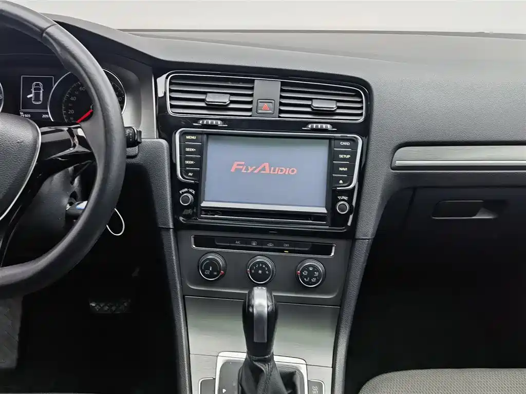 Golf 2015 1.4TSI automatic comfort type купить на сайте DeffCars