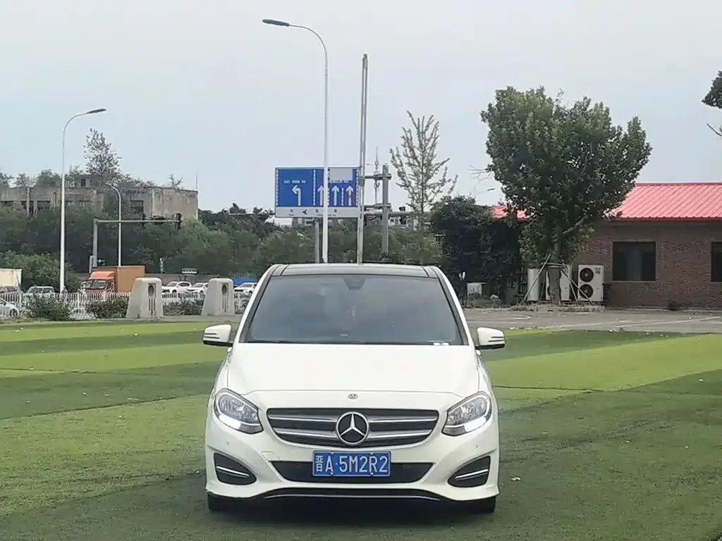 Mercedes-Benz B-Class 2016 B 200 Collection Edition купить на сайте DeffCars