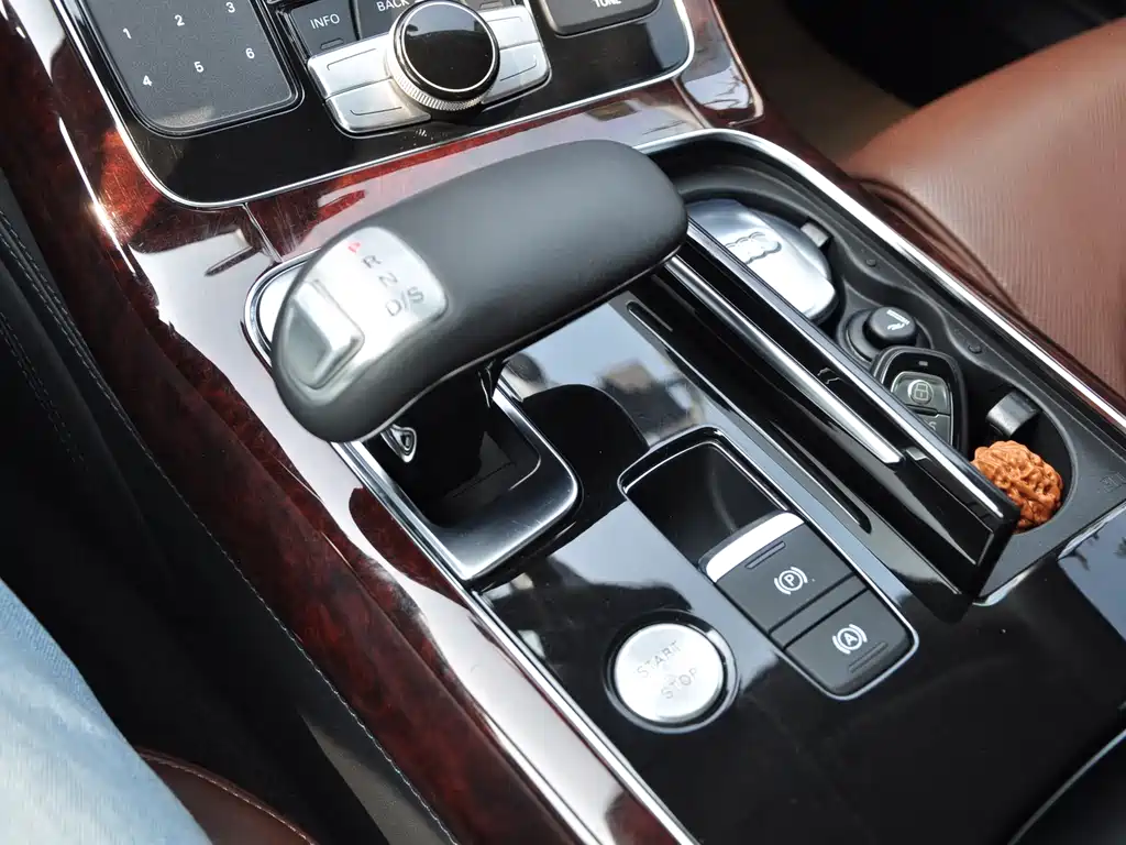 Audi A8 2011 A8L 3.0 TFSI quattro premium model 245kW купить на сайте DeffCars