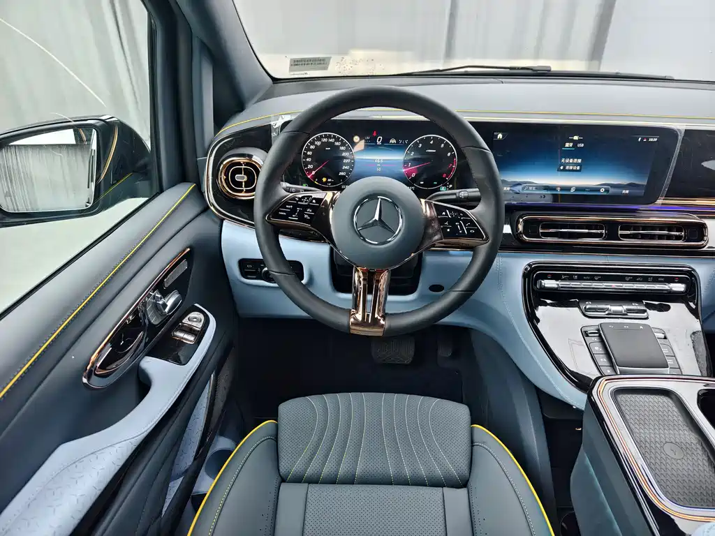 Mercedes-Benz V-Class 2024 V 300 L Long Wheelbase Premium Edition купить на сайте DeffCars