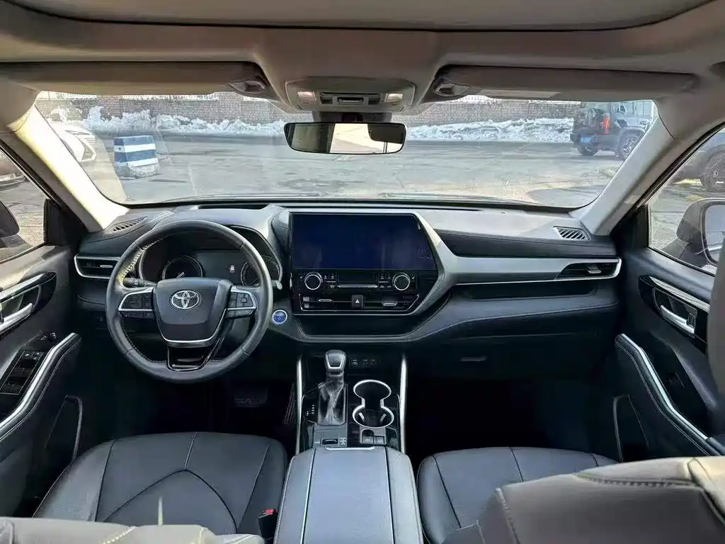 Highlander 2023 2.5L intelligent electric hybrid dual-engine four-wheel drive premium version 7 seats купить на сайте DeffCars