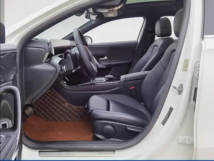 Mercedes-Benz A-Class 2022 Facelift A 200 L Sports Sedan Fashionable купить на сайте DeffCars