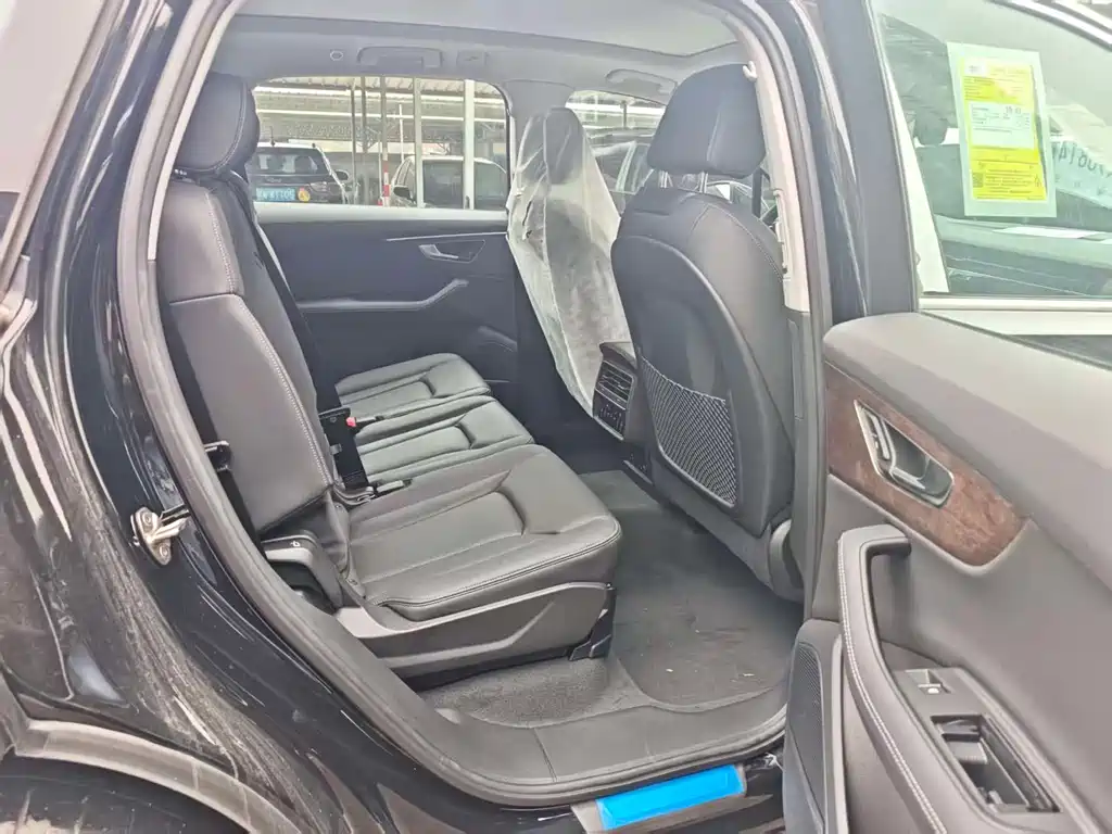 Audi Q7 2025 55 TFSI quattro S line sports купить на сайте DeffCars