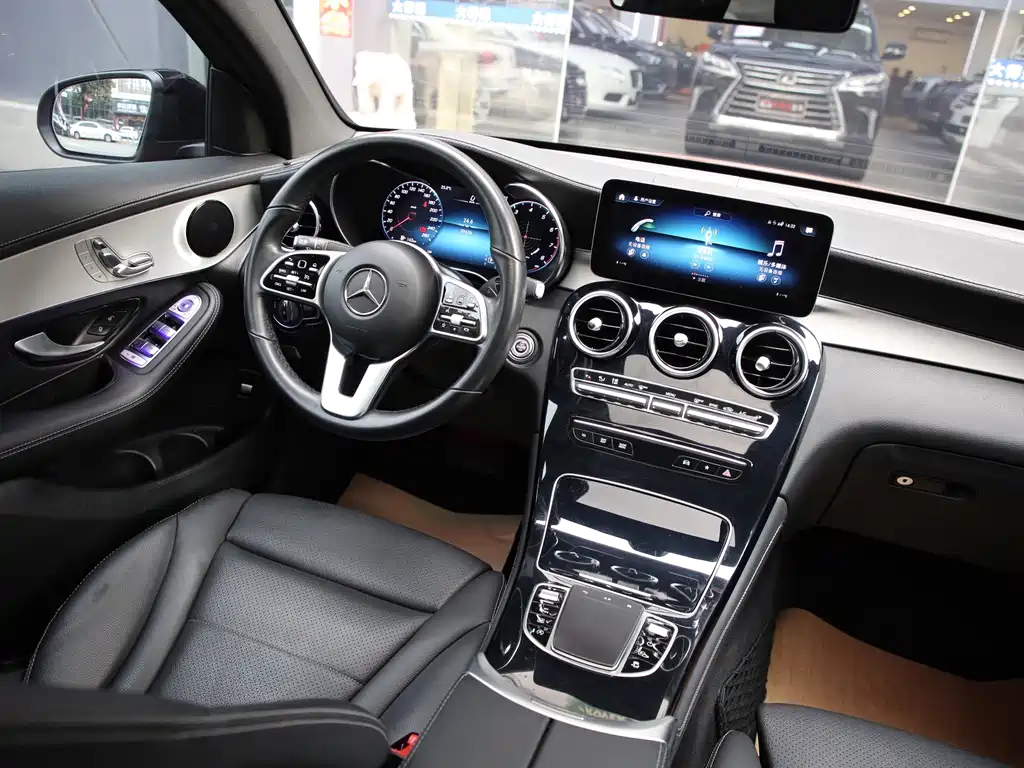 Mercedes-Benz GLC Coupe 2020 GLC 260 4MATIC Coupe SUV купить на сайте DeffCars