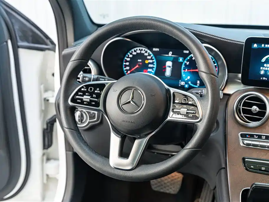 Mercedes-Benz GLC 2022 facelift GLC 300 L 4MATIC Dynamic Edition купить на сайте DeffCars