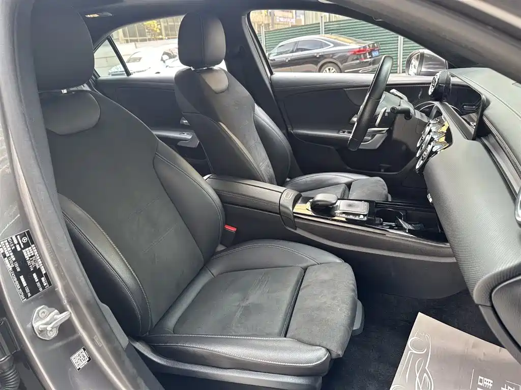 Mercedes-Benz A-Class 2022 A 200 L Sports Sedan Fashionable купить на сайте DeffCars