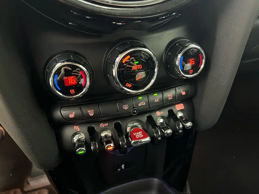 MINI 2022 2.0T COOPER S Artist купить на сайте DeffCars
