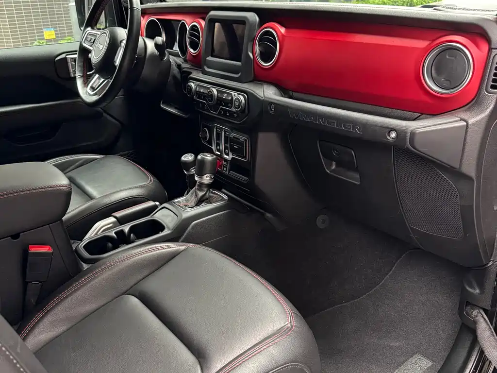 Wrangler 2021 2.0T Robin Hood two-door version купить на сайте DeffCars