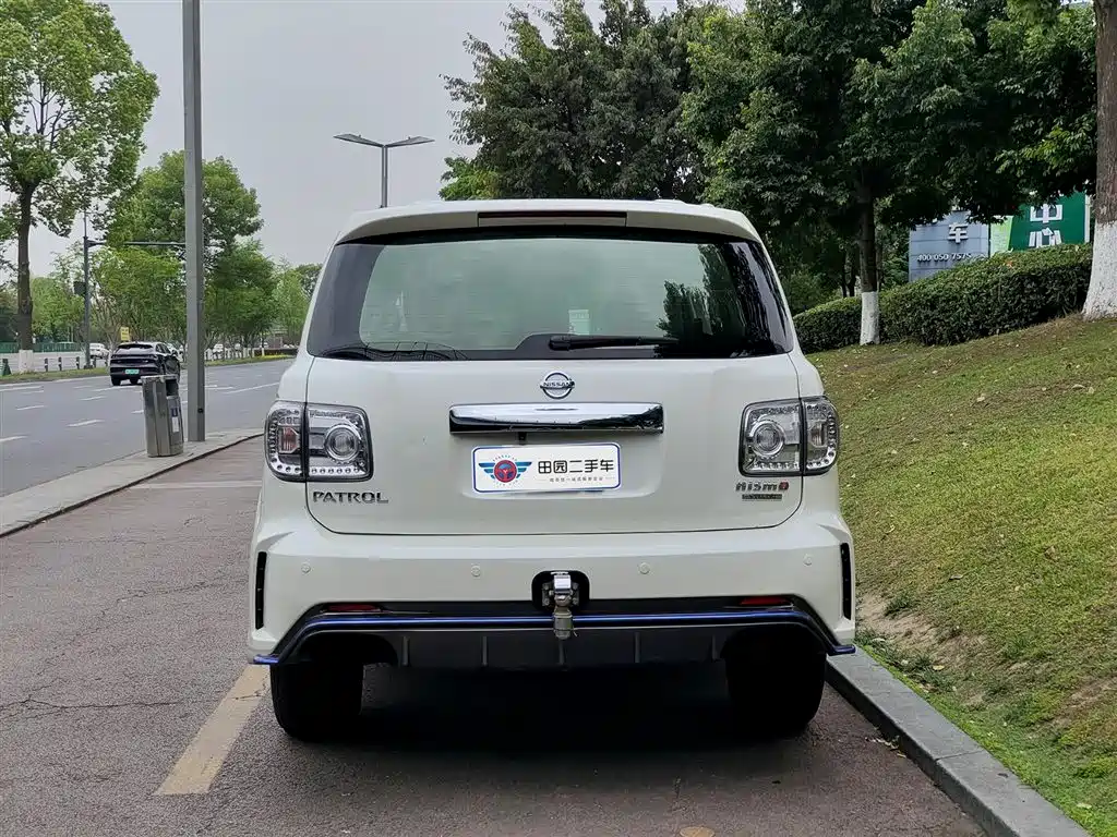 Patrol 2018 4.0L LinkedIn model купить на сайте DeffCars