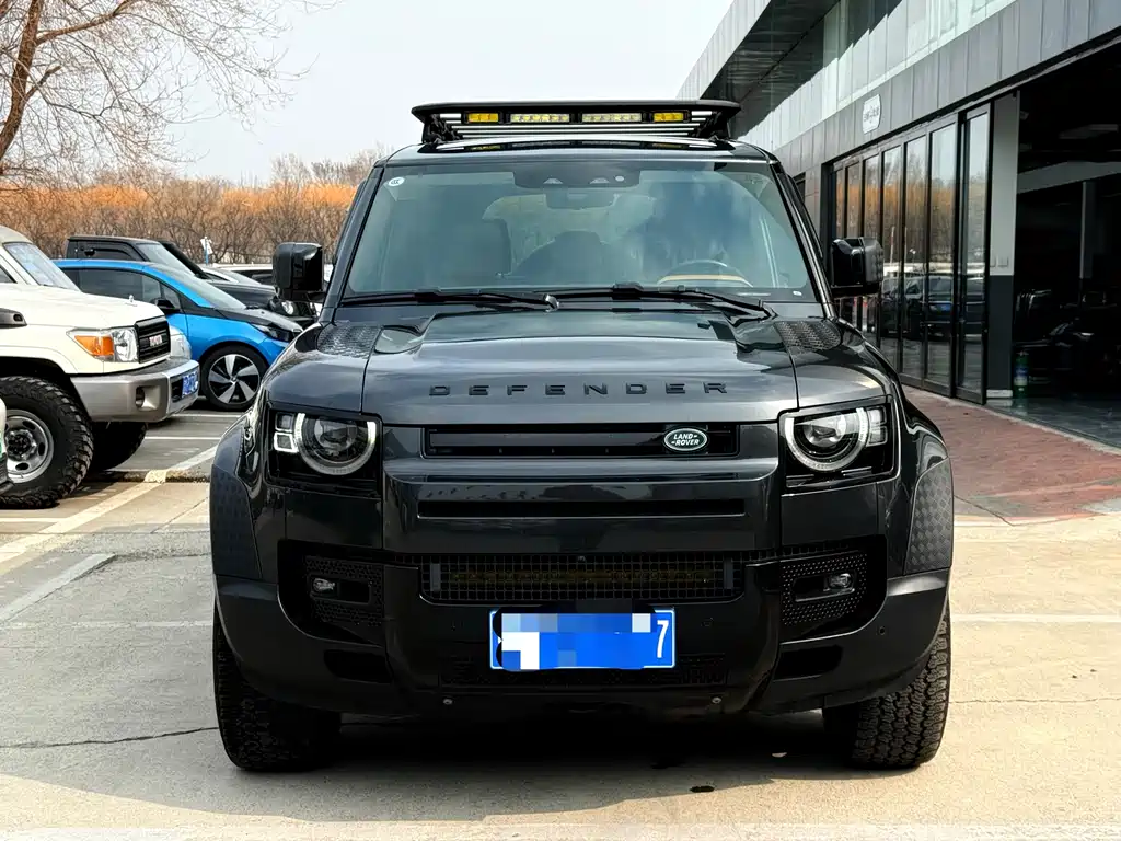 Land Rover Defender 2024 110 3.0T P400 Dark Special Edition купить на сайте DeffCars