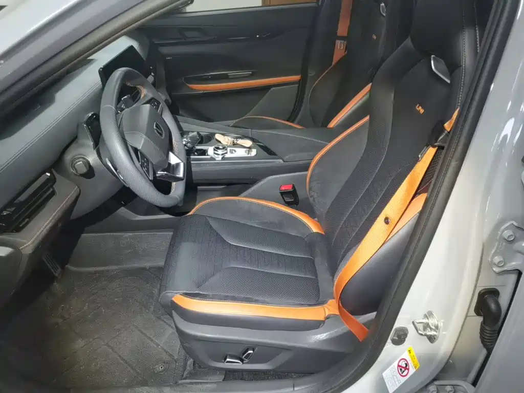 Changan UNI-V 2022 2.0T Speed ​​Edition купить на сайте DeffCars