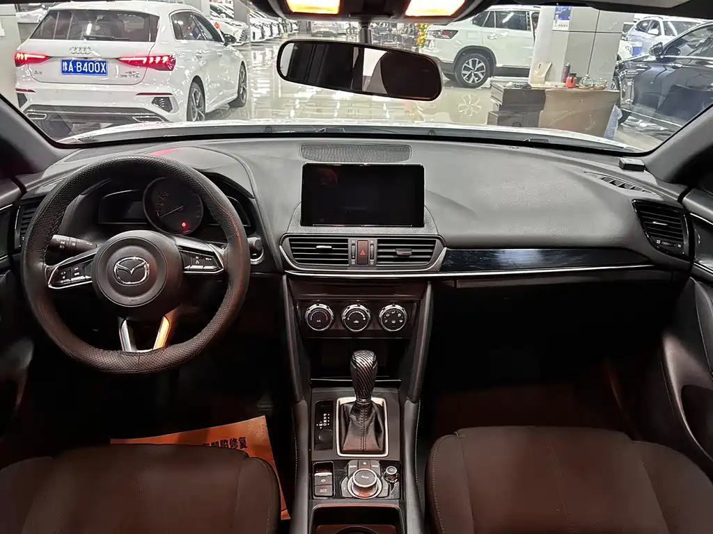 Mazda CX-4 2021 2.0L automatic two-wheel drive Blue Sky Vitality Edition купить на сайте DeffCars