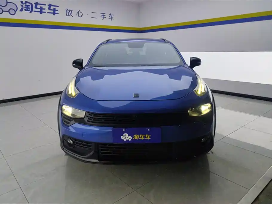 Lynk & Co 02 2021 1.5TD DCT Two-wheel drive Plus купить на сайте DeffCars