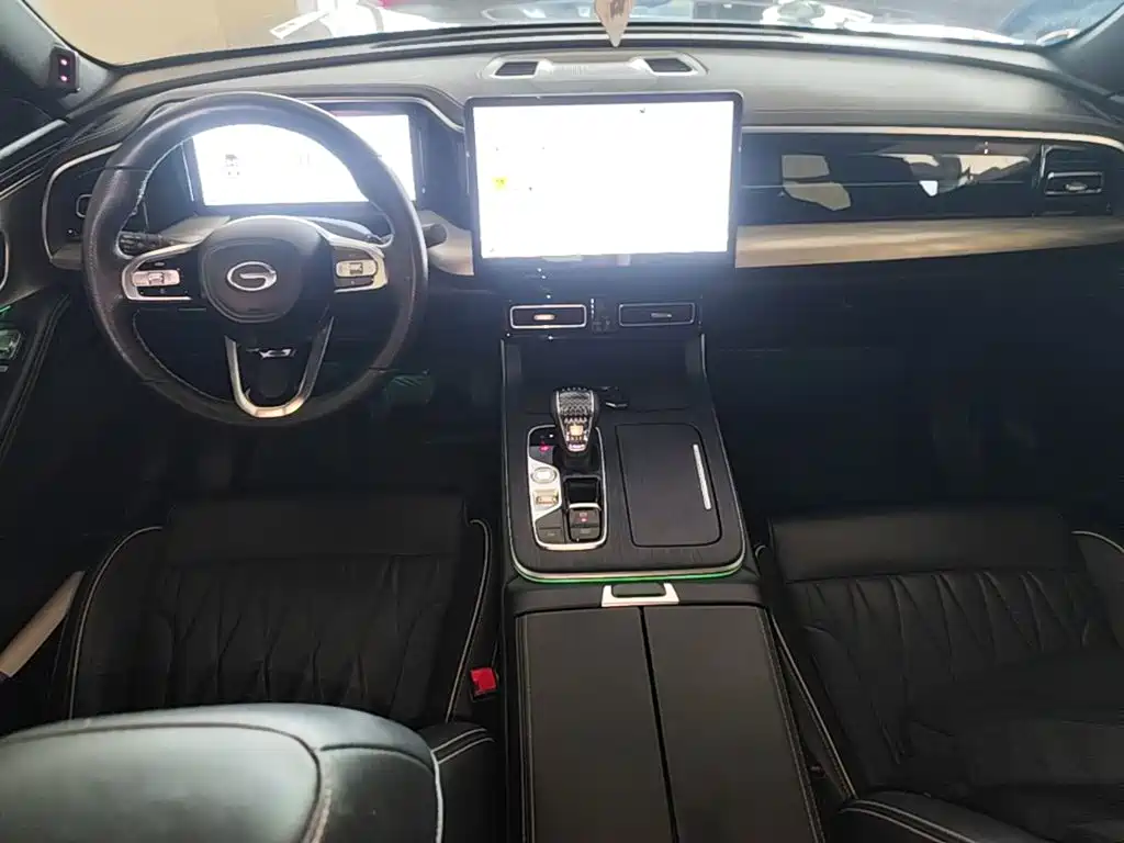 Trumpchi GS8 2022 Pilot Series 2.0TGDI 2WD Luxury Connected Edition (seven seats) купить на сайте DeffCars