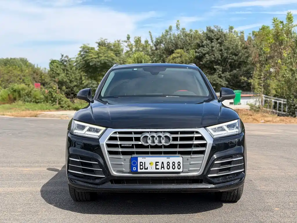 Audi Q5L 2018 40 TFSI enjoys fashionable style, National V купить на сайте DeffCars