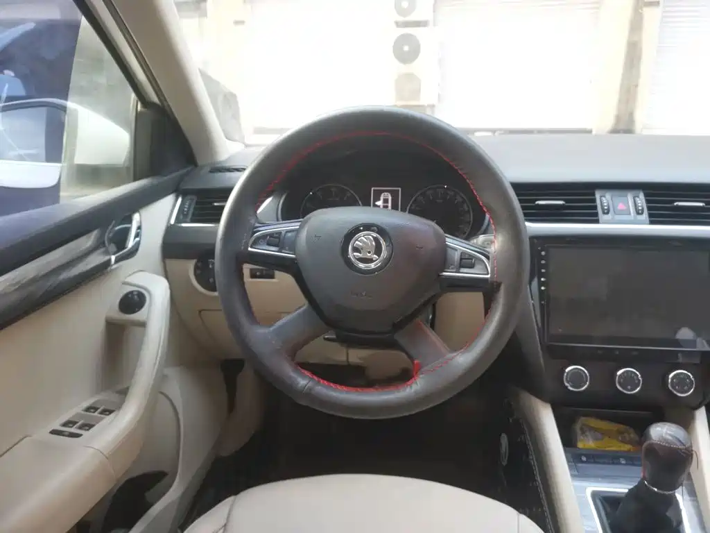 Octavia 2015 1.4TSI Manual Yijun Edition купить на сайте DeffCars