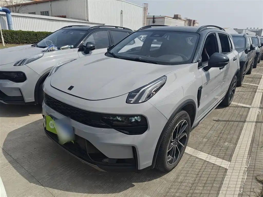Lynk & Co 01 2023 1.5TD EM-F PM купить на сайте DeffCars